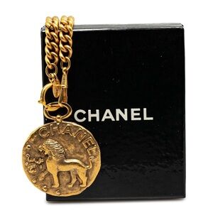 ❌SOLD❌ CHANEL LION MEDALLION NECKLACE 1984 VICTORY OF CASTELLANE NECKLACE 72CM